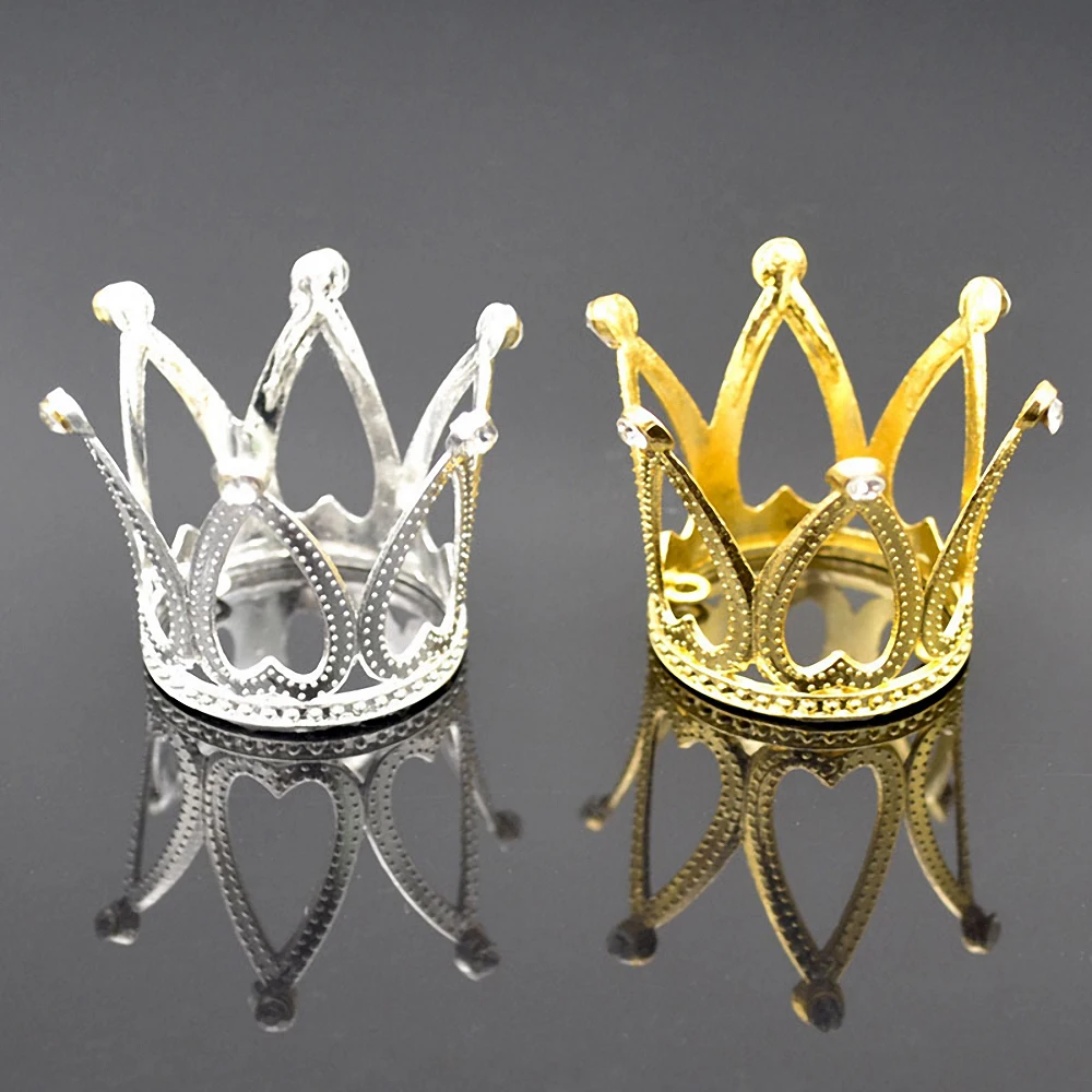 

Mini Birthday Crown Cake Decoration Small Peach Heart Crown Baking Decor DIY Wedding Birthday Party Cake Decorating Tools