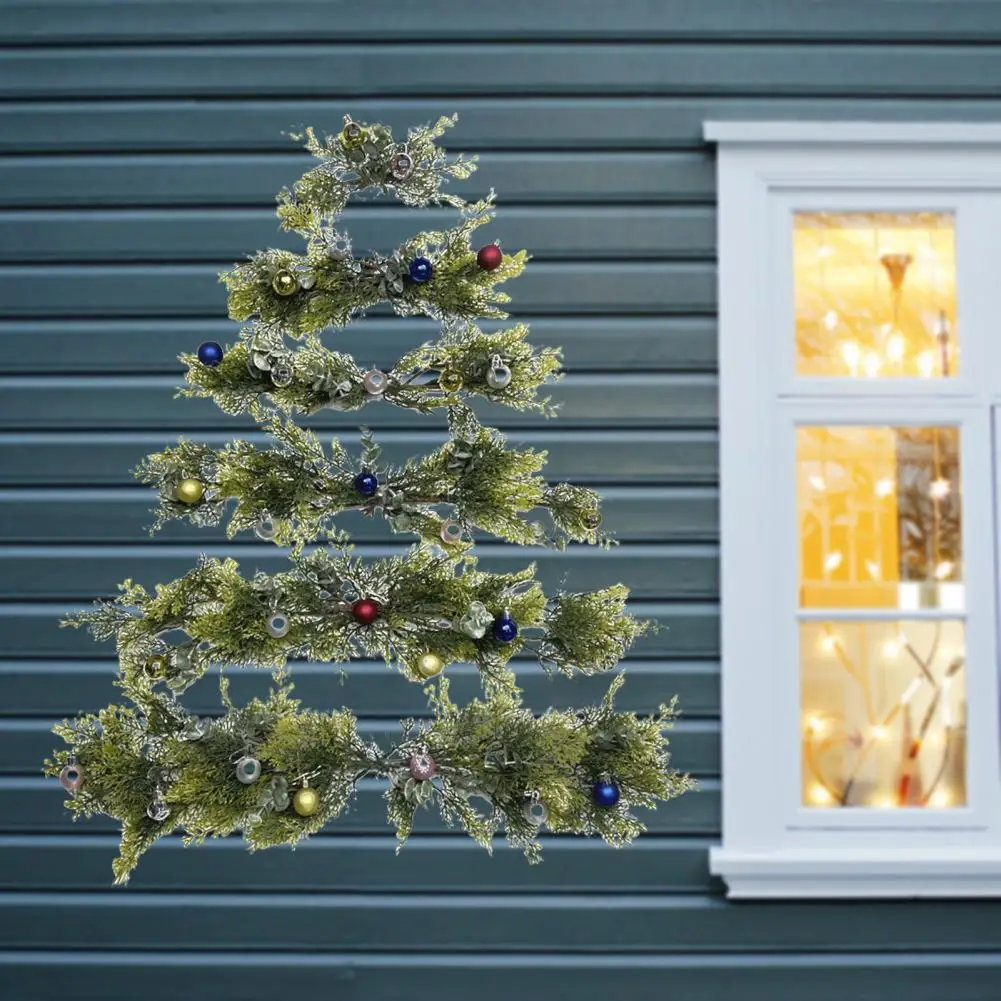

Enhance Atmosphere No Odor Wall Hanging Xmas Tree Leaves Decoration Set for Household