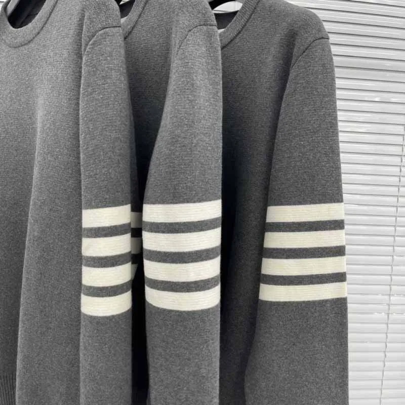 TB Woman Sweatshirts 2023 Sweet Korean O-neck Knitted Pullovers Thick Autumn Winter Sleeve White Striped Men Sweater