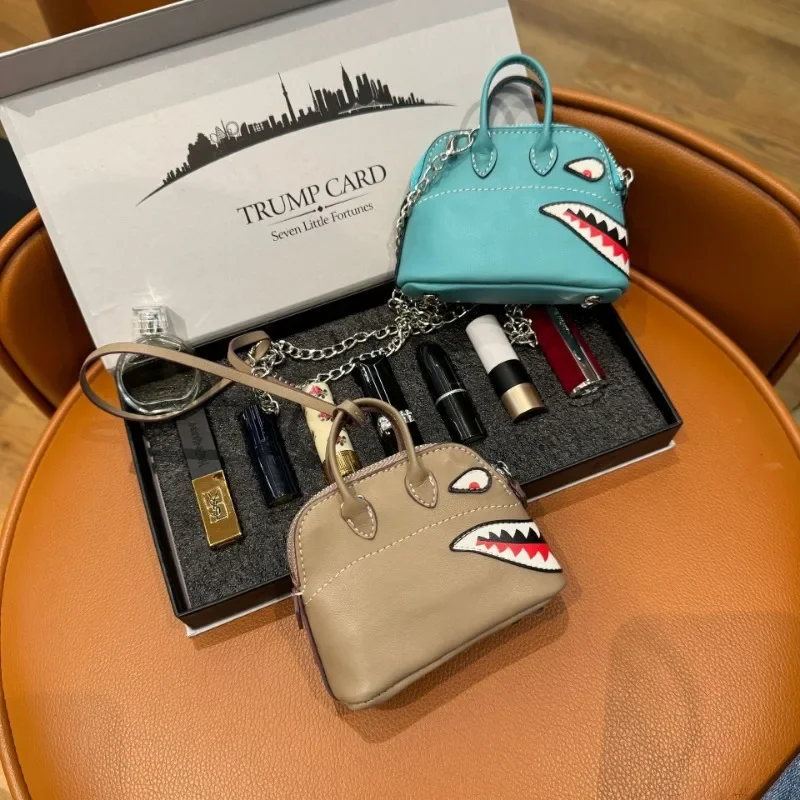 2025Новый индивидуальный дизайн красный конверт мини-сумка с подвеской украшение