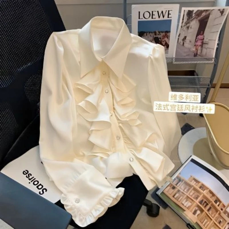 Универсальная блузка с темпераментными оборками цвет в ассортименте