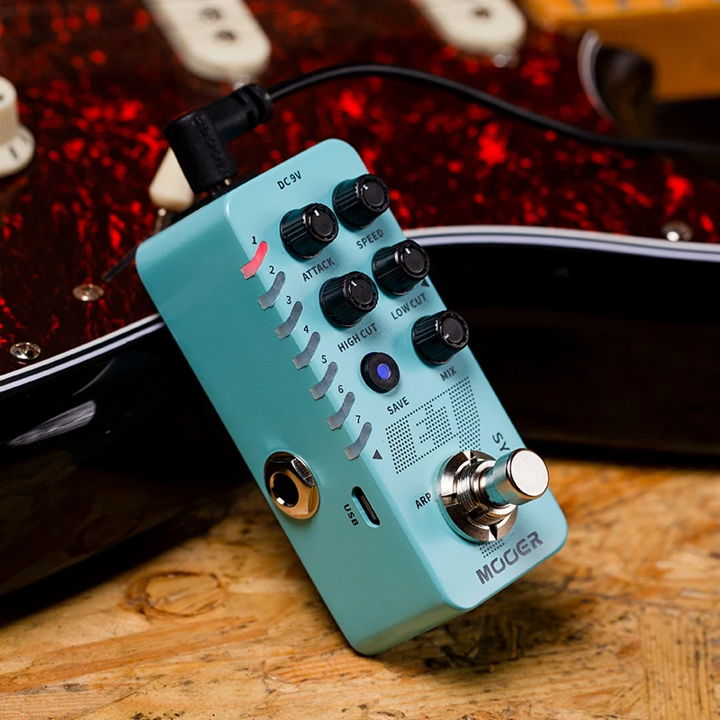 Синтезирующая гитарная педаль MOOER E7 7 синтезаторов