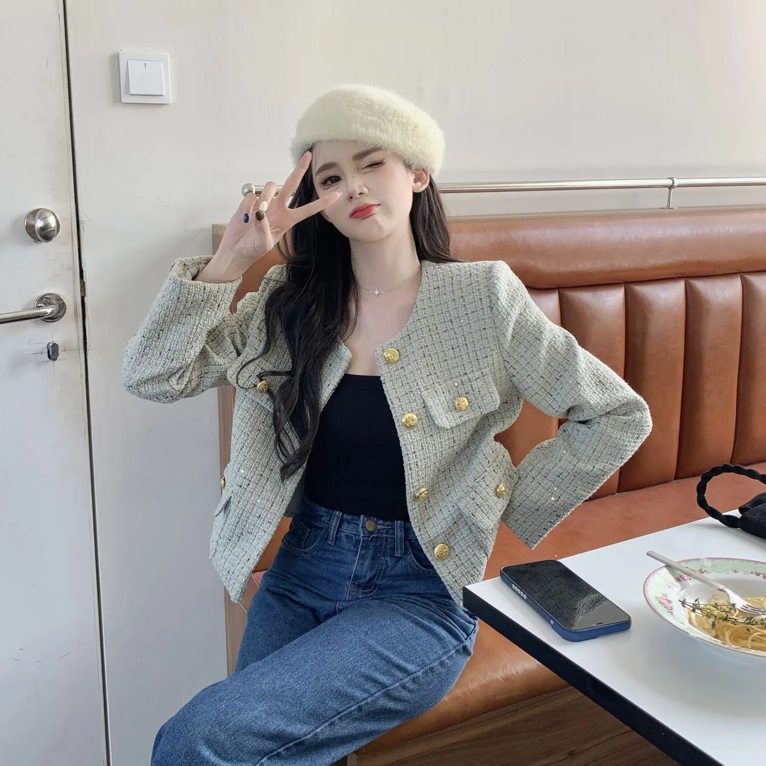 

2023 New Arrival Short Chic Tweed Coat Women O-neck Single-breasted Vintage Handcraft Short Jacket Slim Outerwear Ladies A50