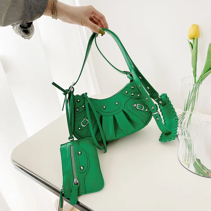 

Сумка на плечо с заклепками для женщин, модная роскошная дизайнерская сумочка в стиле панк, сумки через плечо с верхними ручками, 2022