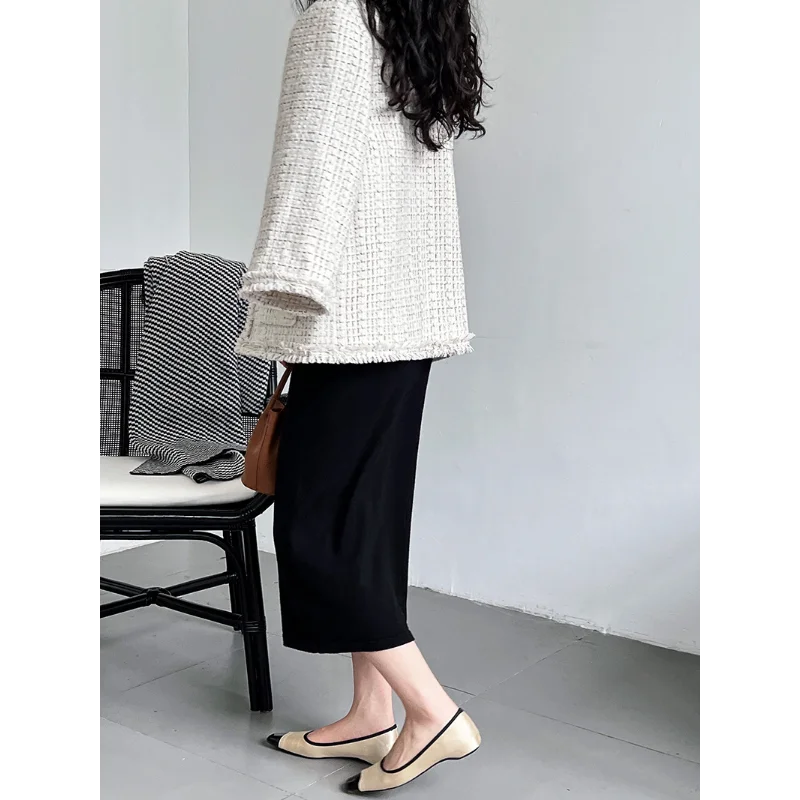 Рисунок 4 - Женская твидовая куртка с карманами