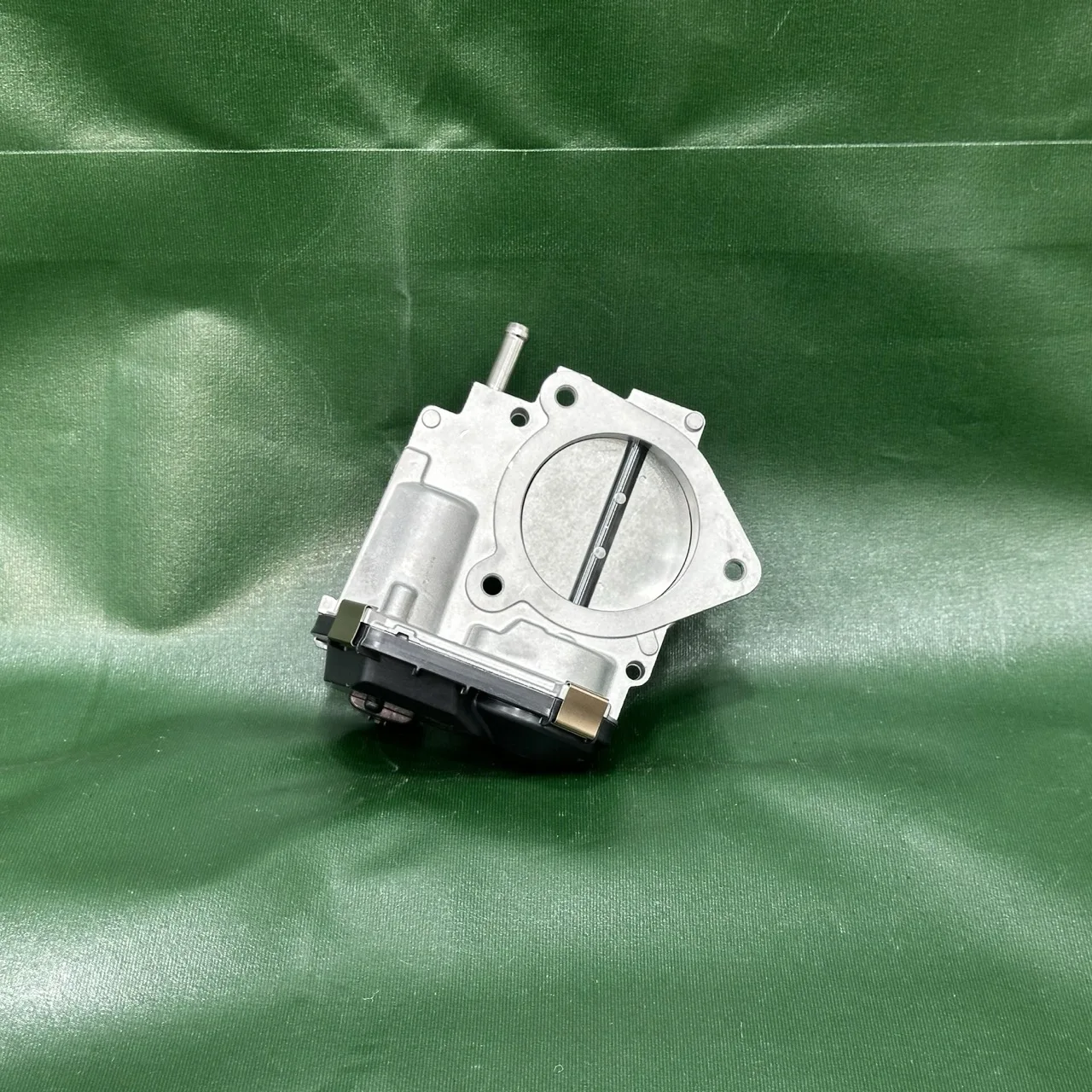 Фото 22030-24010 Дроссельная заслонка в сборе для Toyota Corolla SE 22030-F2010 22030-F2040 №4
