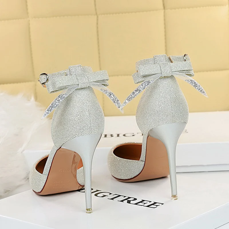 Женские босоножки с блестками и закрытым носком 10 см |