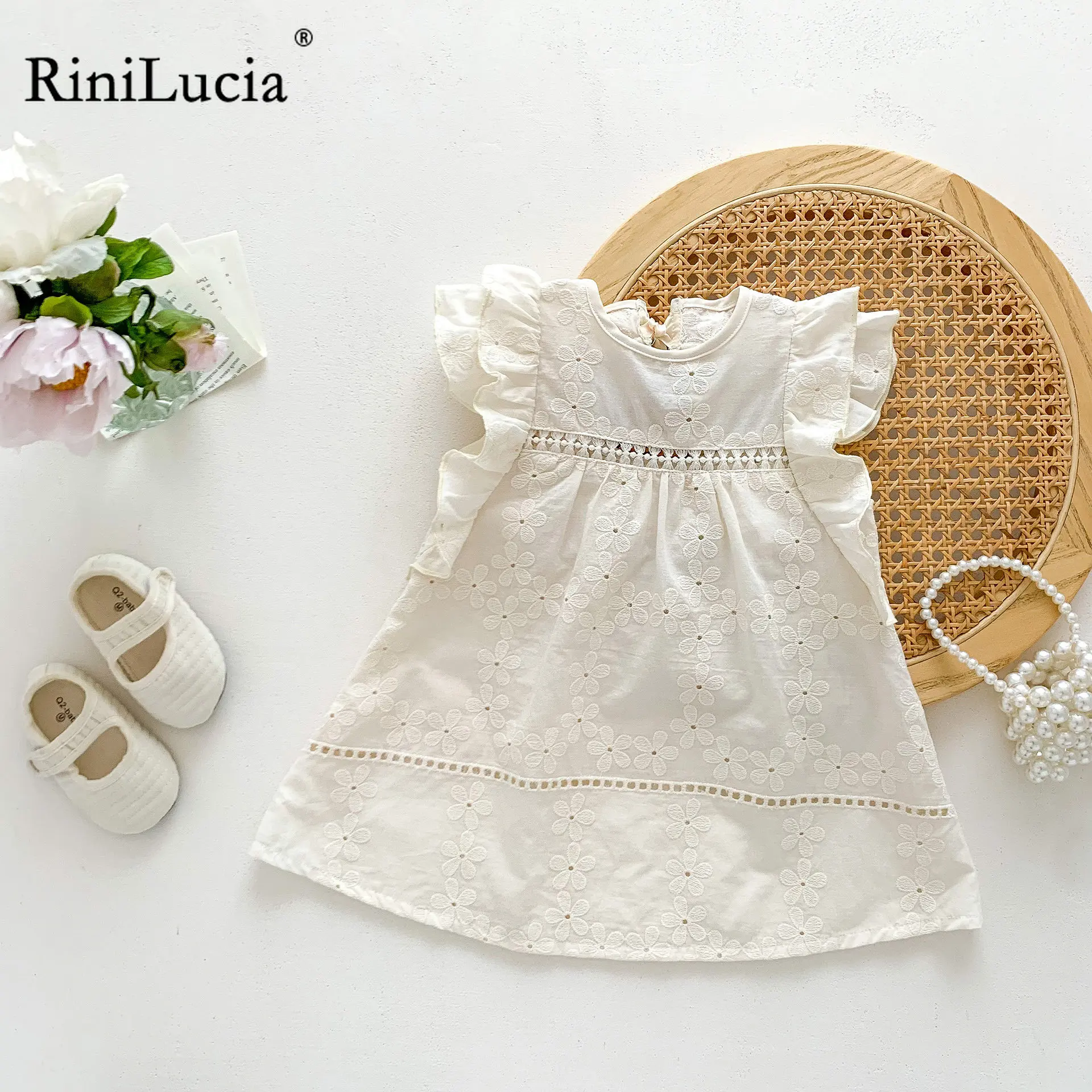 

Платье для девочек 2023 летние однотонные без рукавов Полые Цветочные Детские платья принцессы для новорожденных