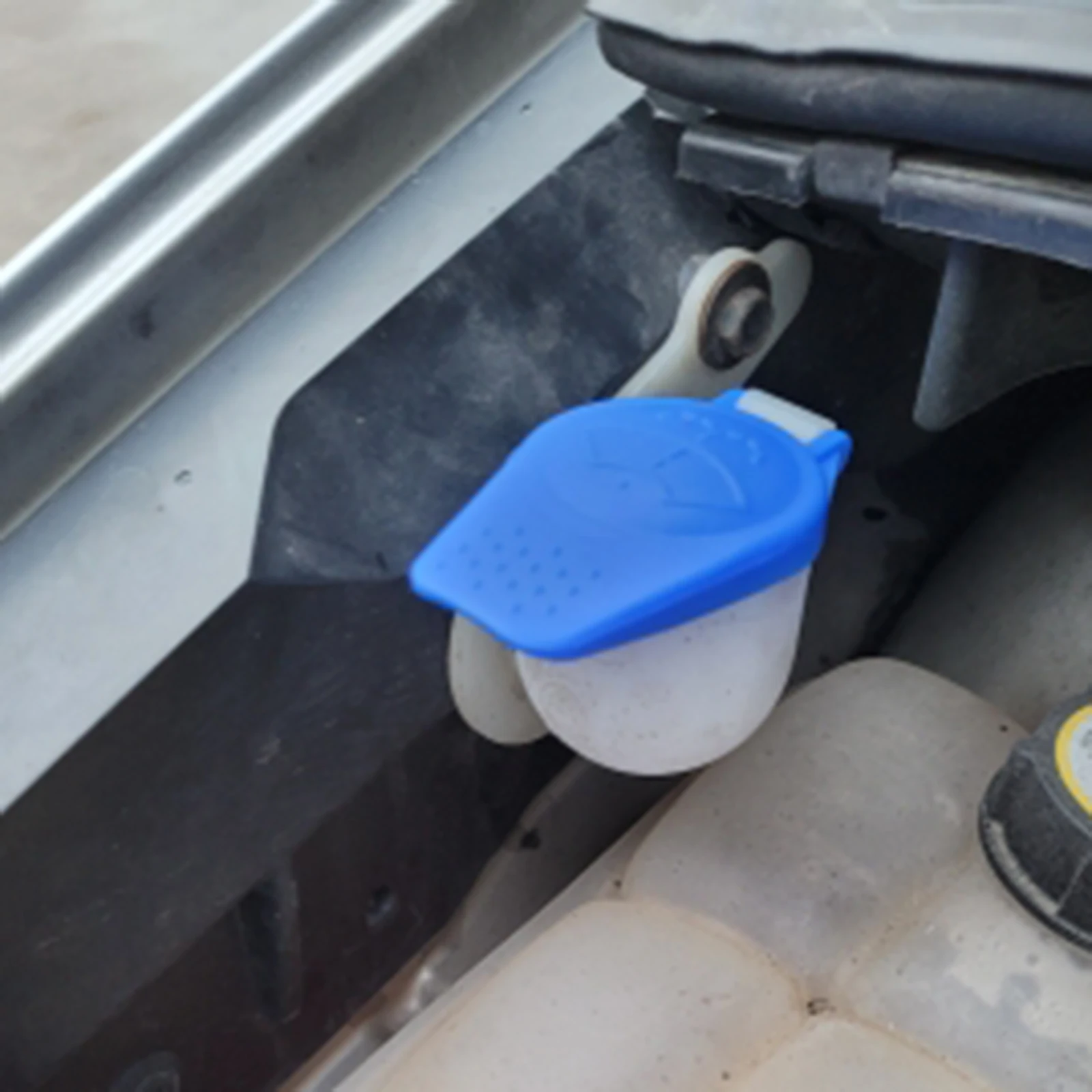 Крышка Резервуара для жидкости очистителя лобового стекла автомобиля крышка