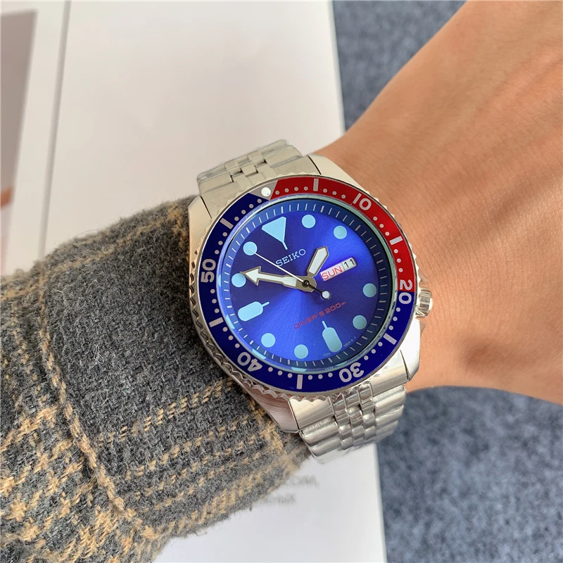 

Часы Seiko мужские водонепроницаемые, модные деловые Спортивные Светящиеся Наручные, с изображением призрака, морской волны, для дайвинга, ...