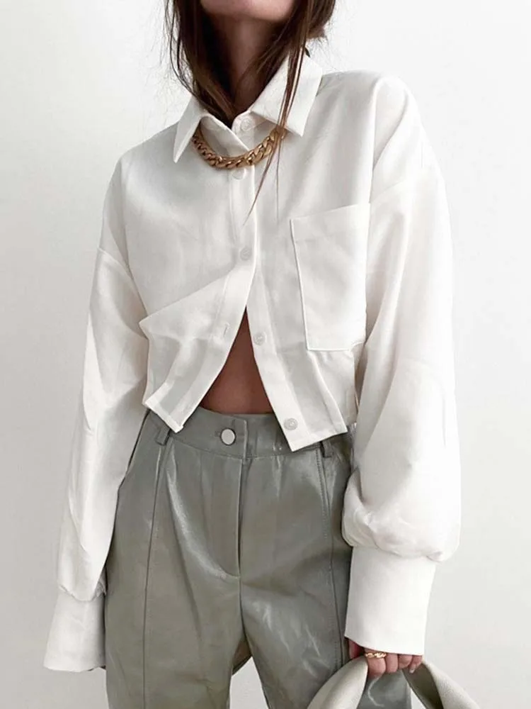 

Женская однотонная блузка со складками и карманами, модная однобортная короткая рубашка с длинным рукавом, простые повседневные блузки, ве...