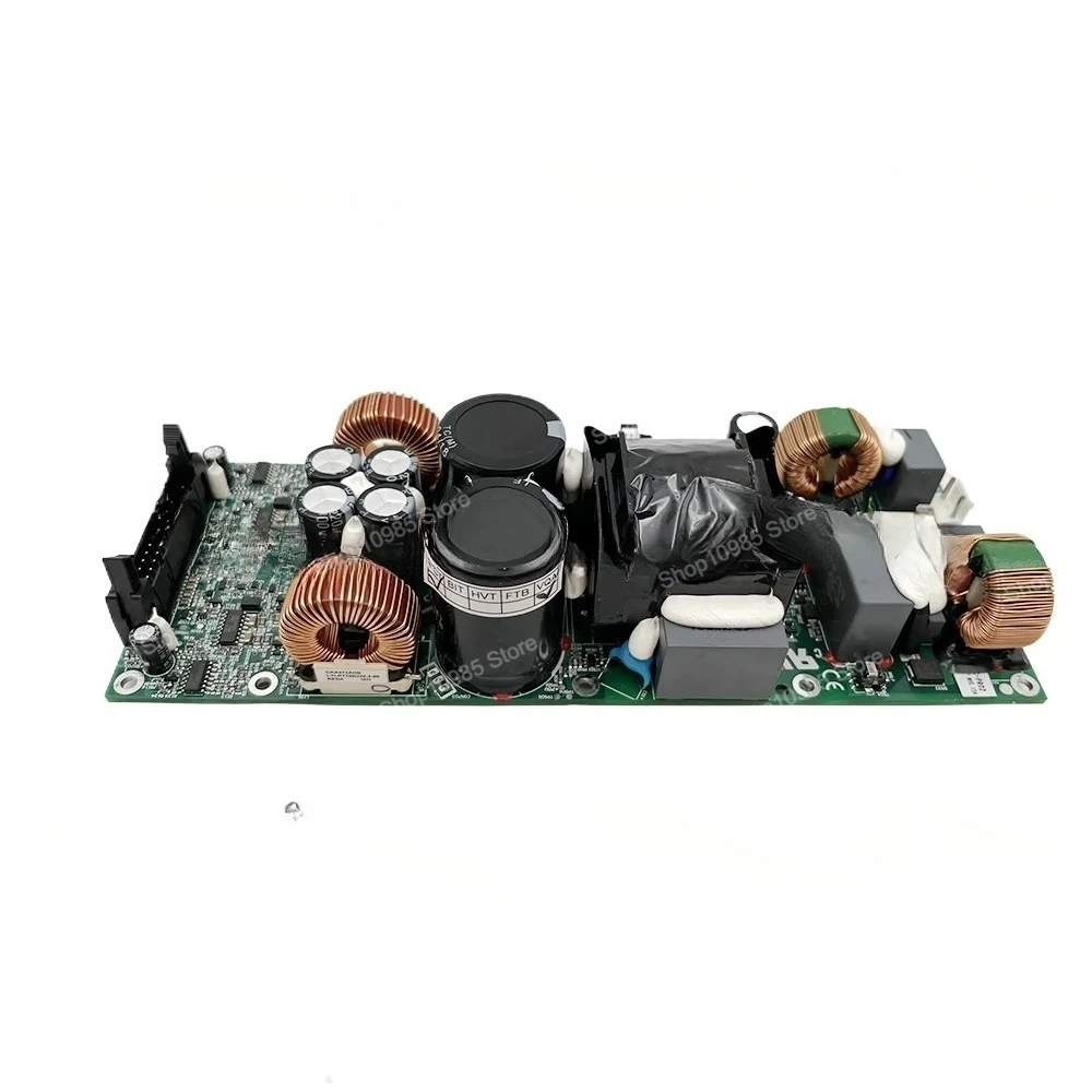Фото Универсальные усилители мощности серии PRX710 PRX712 PRX715 PRX725 PRX735 PRX715XLF PRX718XLF №2