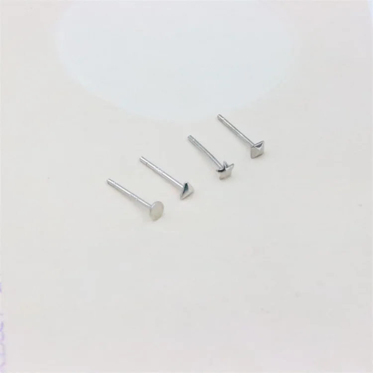 

Женские серьги-гвоздики из серебра 100% пробы