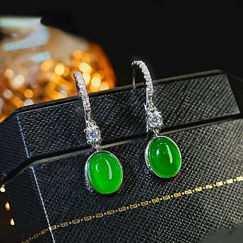 Зеленые серьги из серебра 925