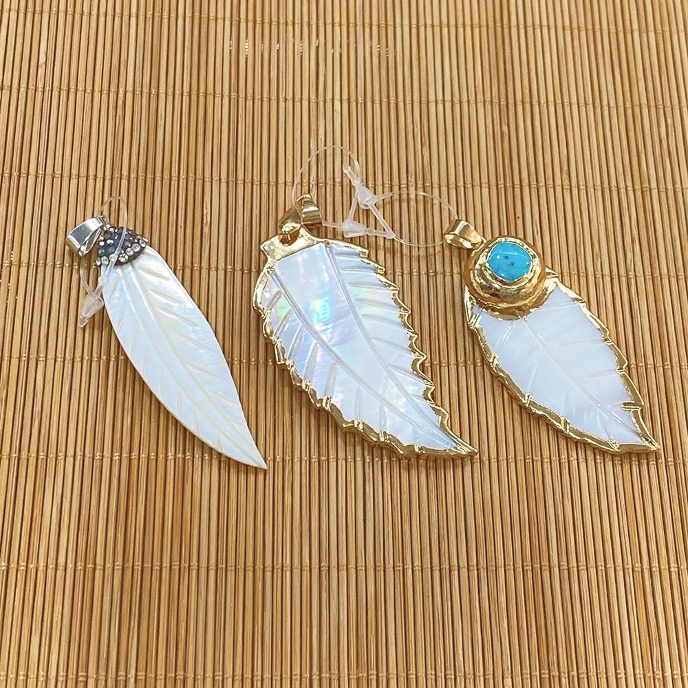 

Natural Shell Pendant Leaves Loose Beads Cute Simple Shiny DIY Necklace Bracelet Earrings Gift Party Accessories Bulk Items