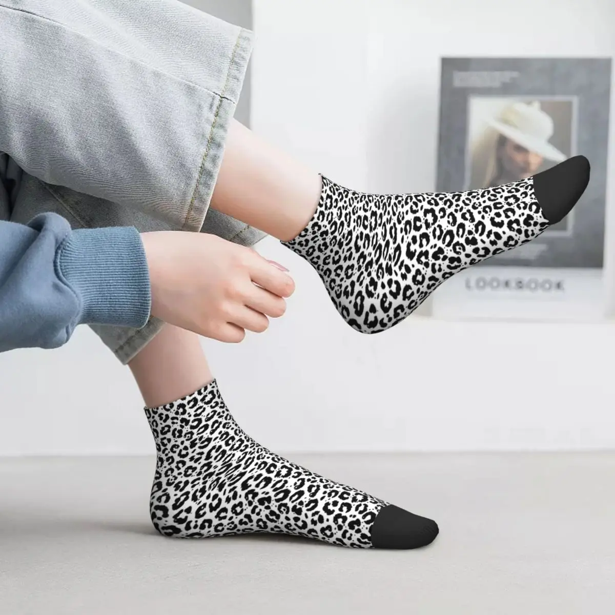 

Black White Leopard Print Socks Animale Snow Cheetah Child Retro Short Tubes Large Chemical Fiber Matching Outdoor Socks