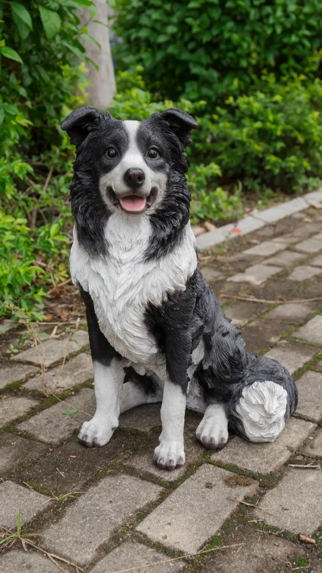 

Hi-Line Gift Ltd. Sitting Border Collie Indoor/Outdoor Statue