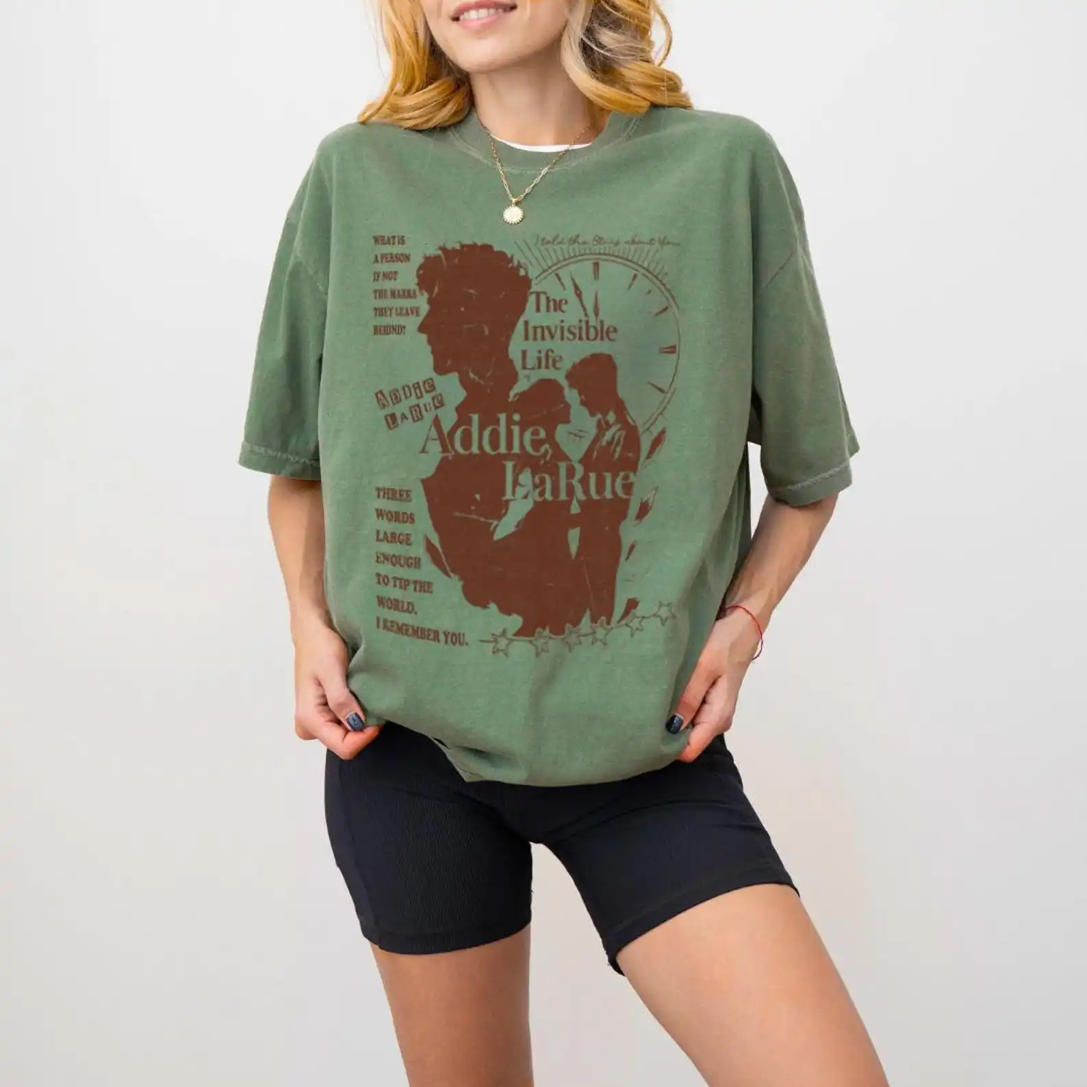 Фото Винтажная рубашка-книжка «Невидимая жизнь Эдди Лару» в стиле VE Gift Tee T-Shirt №4