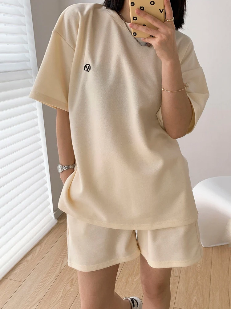 

Спортивный костюм женский из 2 предметов, свободная футболка с коротким рукавом и милым мультяшным принтом с вышивкой, мешковатые широкие шорты, комплекты для спорта, весна-лето