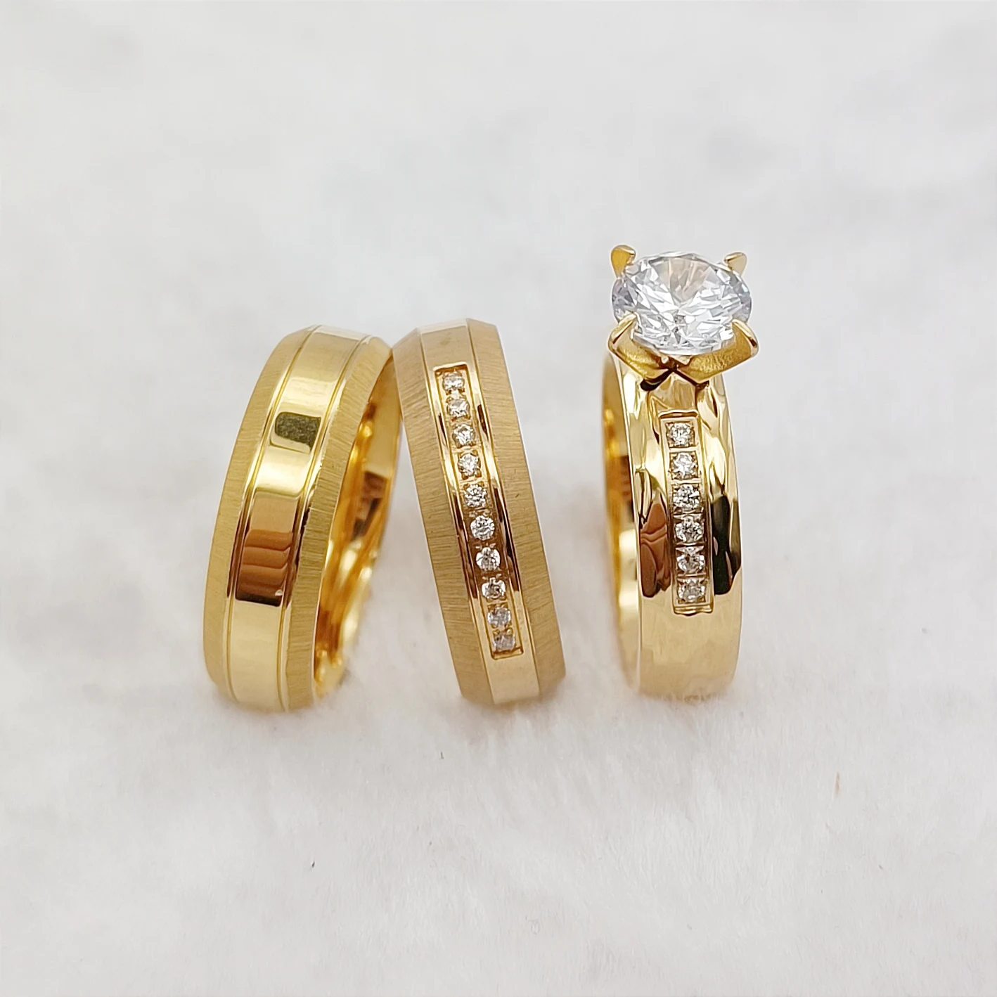 

Модные обручальные кольца для влюбленных пары, наборы для мужчин и женщин, позолоченное ювелирное изделие 18 карат, обручальное кольцо с фианитами