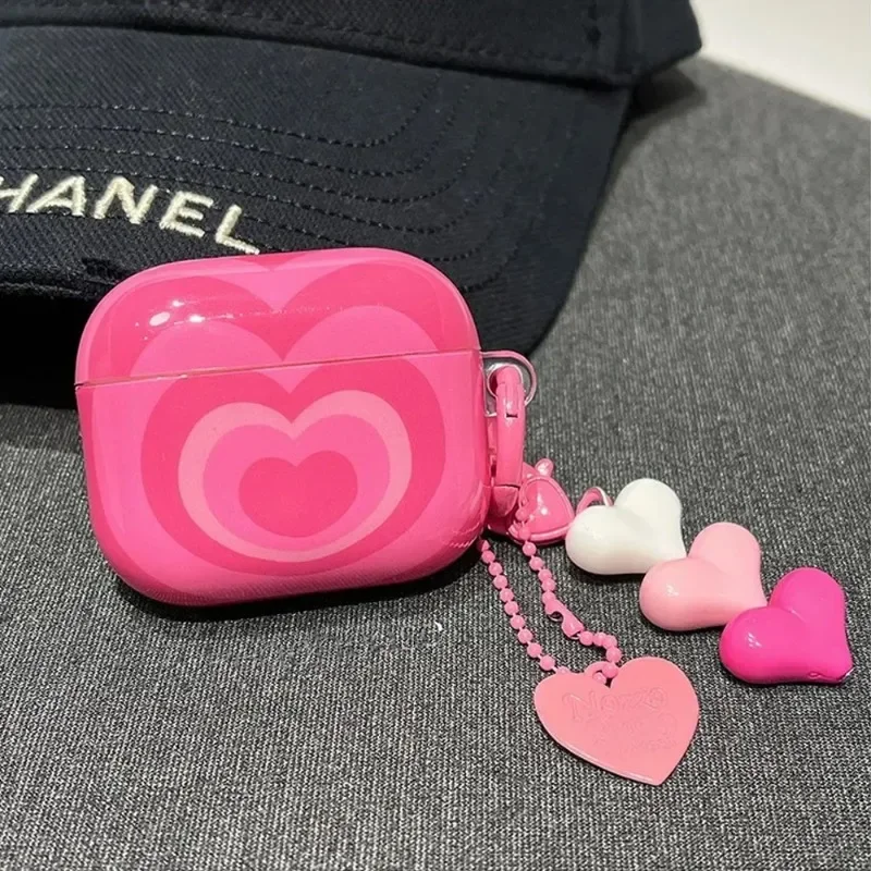 Силиконовый чехол для Airpods 4 с узором в виде сердца