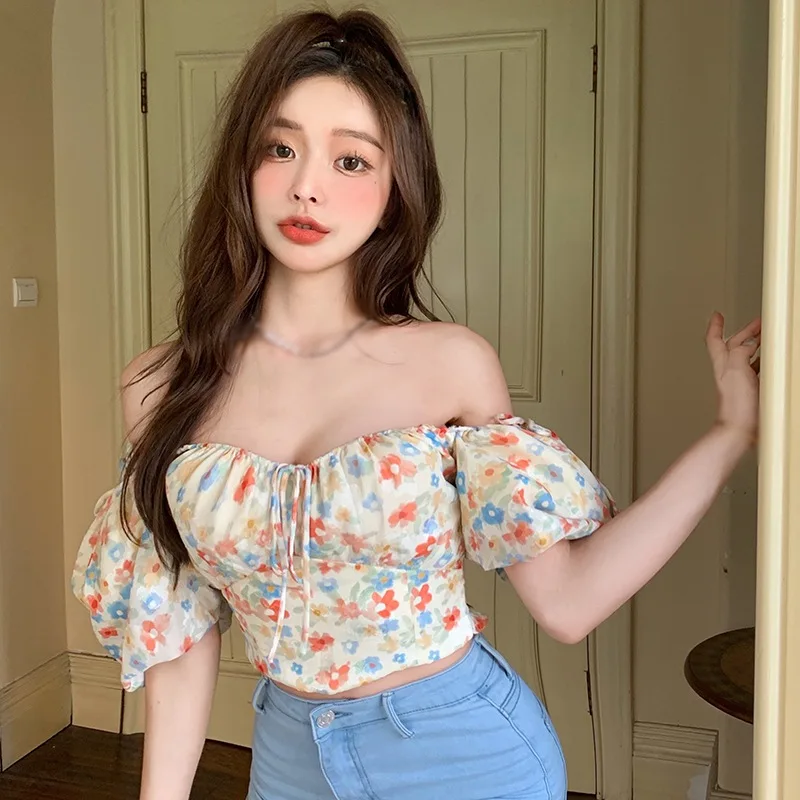 

Блузка женская шифоновая с цветочным принтом, милая пикантная рубашка с открытым пупком, с квадратным вырезом, в ретро стиле, на лето