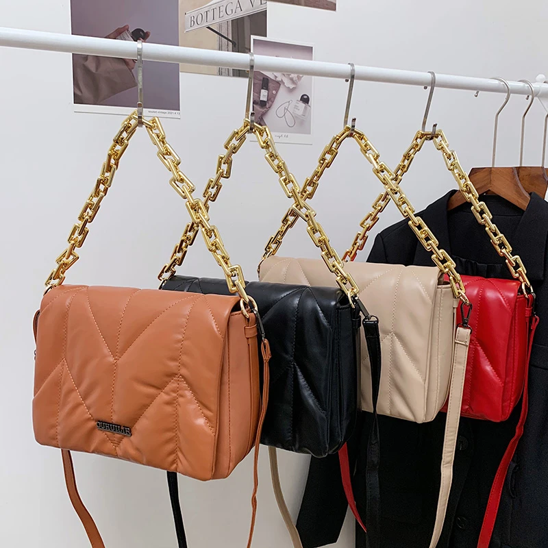 

Большая сумка-мессенджер через плечо для женщин, модная сумка-Кроссбоди из искусственной кожи с вышивкой и резьбой, роскошная сумка, клатч на толстой цепочке, 2023