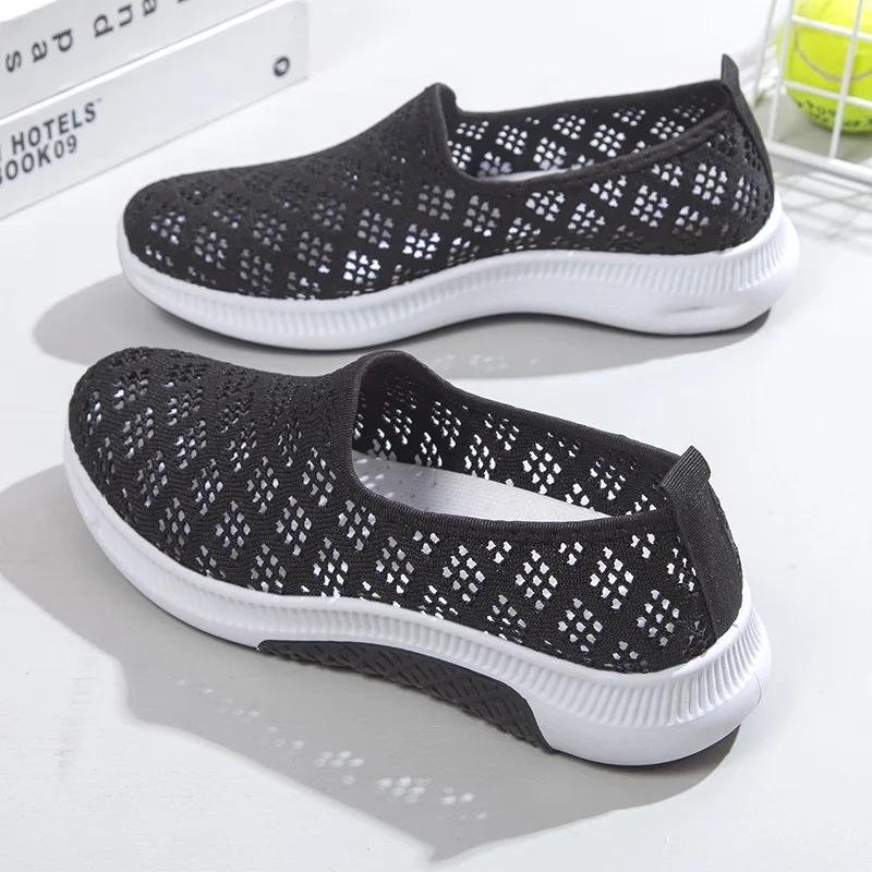 

2022 NEW Summer Korean Mesh Comfortable Women Shoes Breathable Hollow Sports Walking Sneakers Casual Flat Ladies