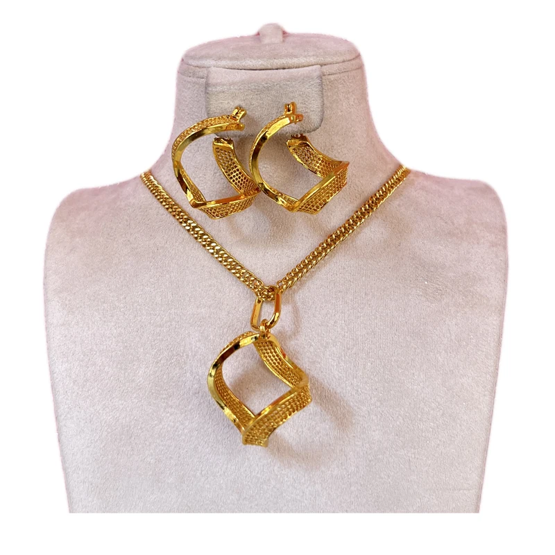 

Dubai Fashion Geometry Pendant Earring And Necklace Jewelry Sets For Women Indian Gold Plated Jewellery For Wedding Gifts