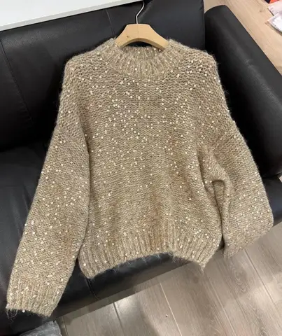 Женский изысканный свитер из мохера