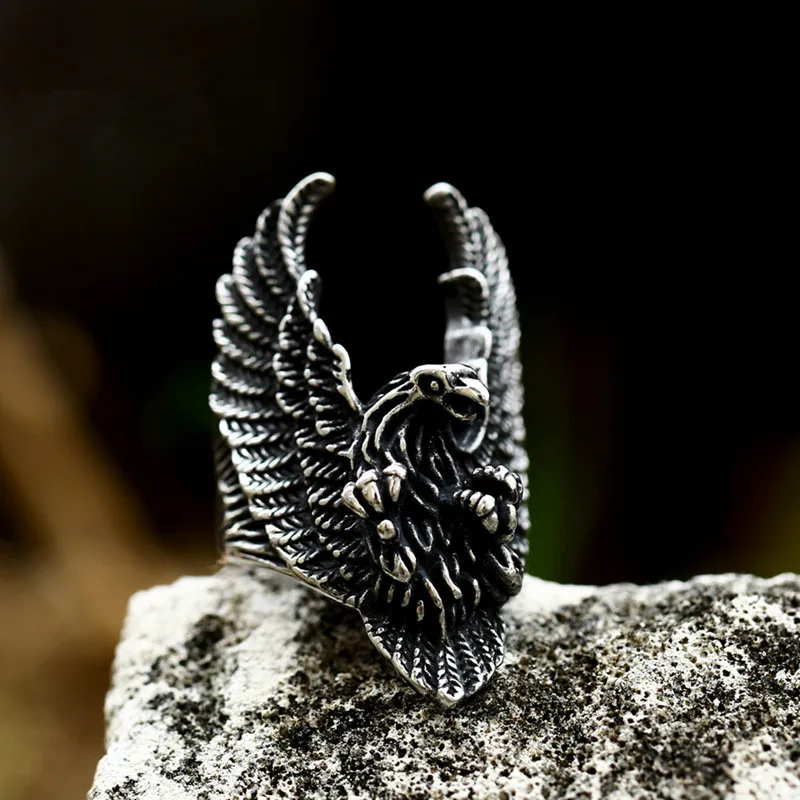 

Flying Eagle Stainless Steel Men Rings Punk Unique Personality for Biker Male Boyfriend Jewelry Creativity Gift Wholesale