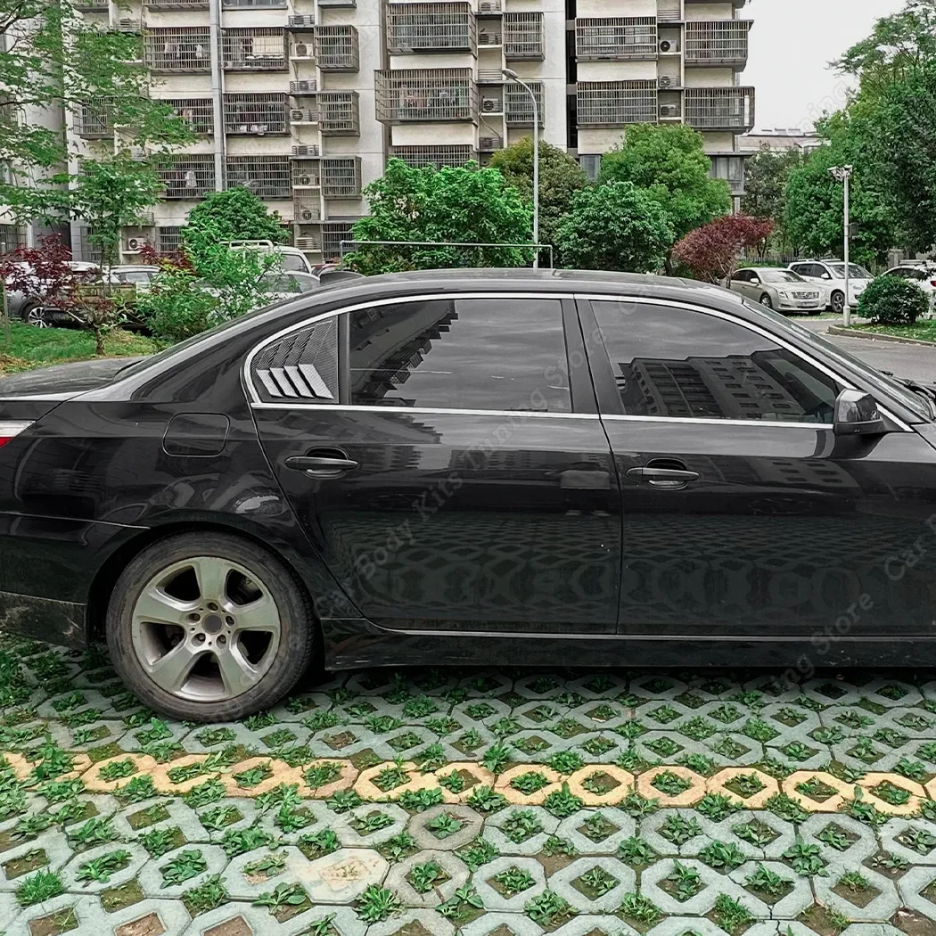 Жалюзи пластиковые черные и Углеродные для BMW 5 серии E60 2004-2010 1 пара