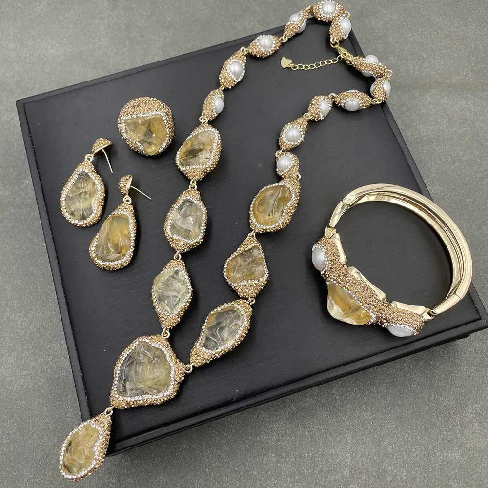 

Natural Baroque Pearl Jade Shell Jewellery Set Exquisite Vintage Luxury Crystal Dubai Jewelry Sets for Women African Jewelry Set