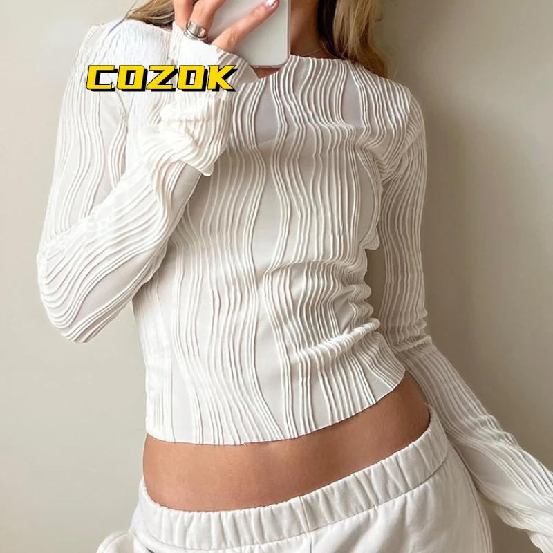 

COZOK 2023 Autumn Ruched Long Sleeve T Shirts Women Casual White Skinny Black Basic Tee Fashion Street Cropped Top Undershirts