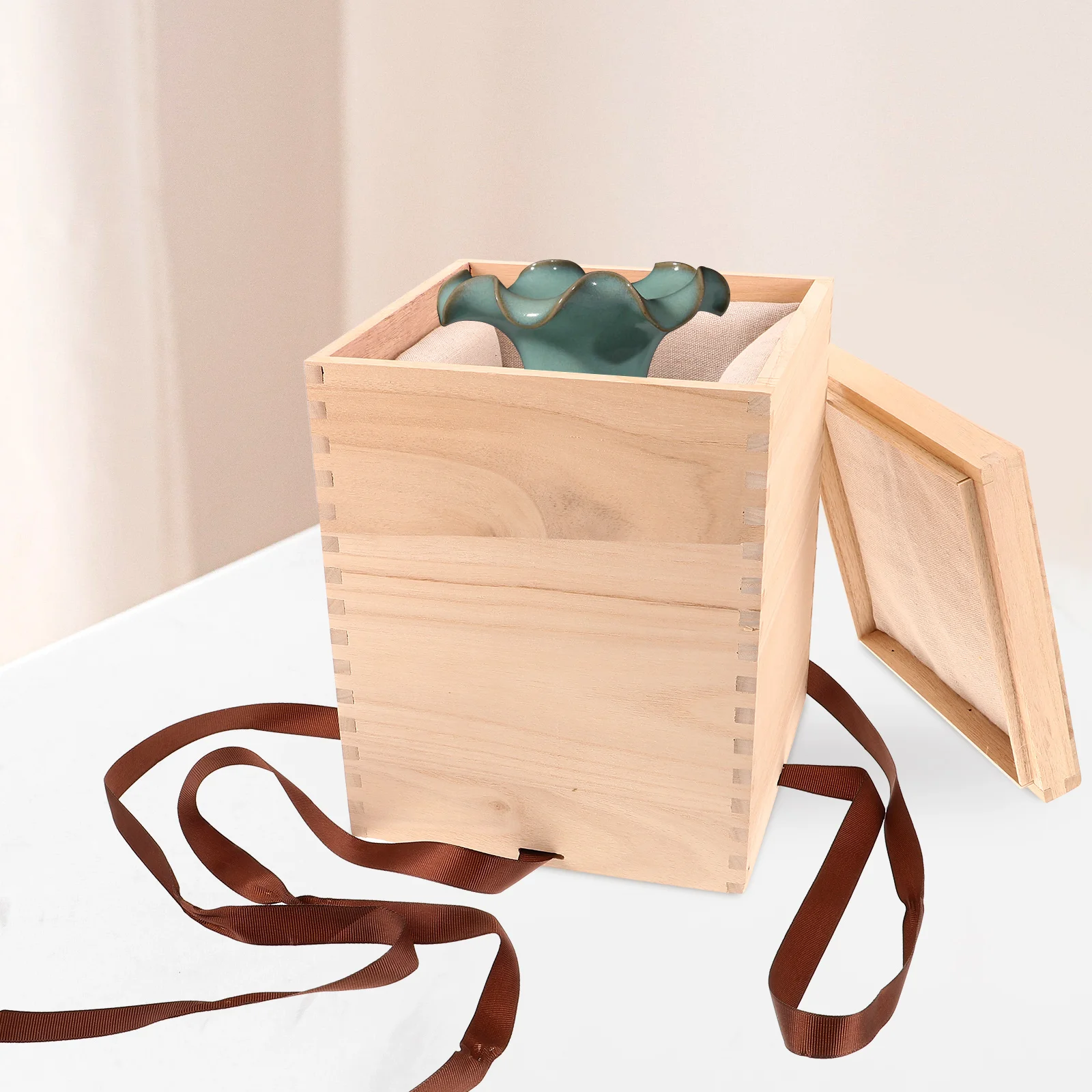 Рисунок 3 - Деревянная коробка для чая