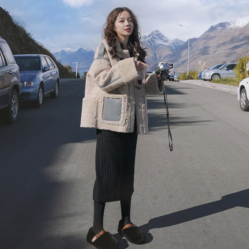 Lamb wool coat women's winter new Female thickened button plaid parka sweet fresh lady all-match Jacket