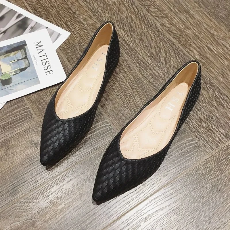 

Women Flat Shoes Ballet Flats for Women Zapatos Planos De Mujer Pointed Toe Solid Color Ladies Loafers Large Size45 Lolita Shoes