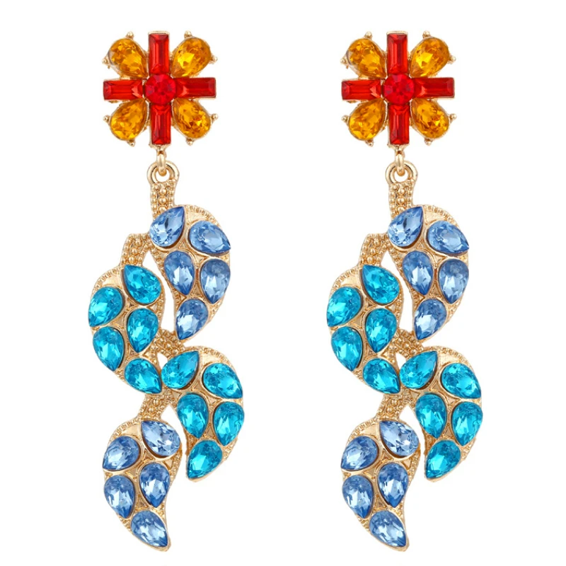 

Personality Colored Rhinestone Flower Pepper Earrings