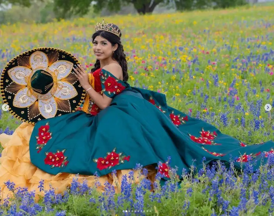 Бирюзово-синие мексиканские платья принцессы Charro Quinceanera с открытыми плечами и