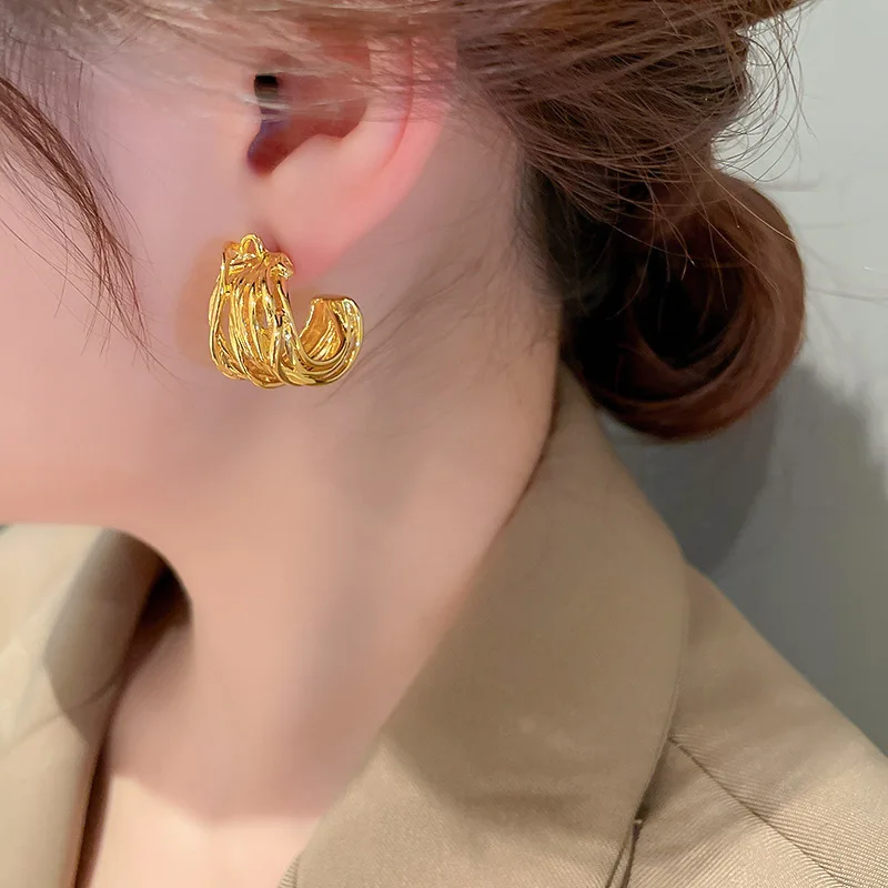 

Silver Needle Irregular Geometric C-shaped Earrings Personalized Design Earrings Premium Female Earrings