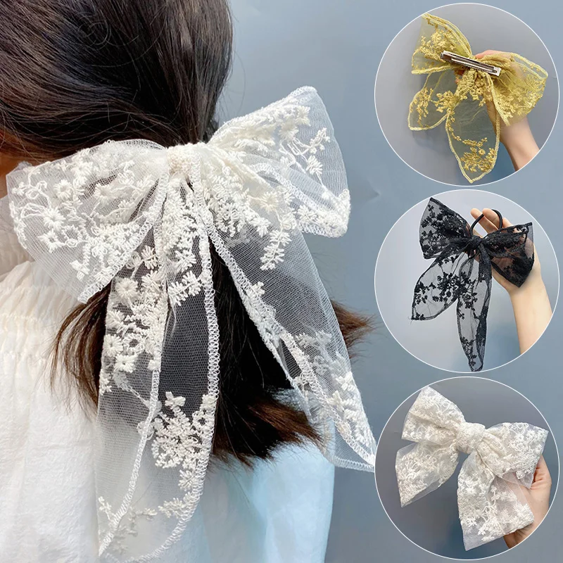 Заколка для волос с кружевным бантом