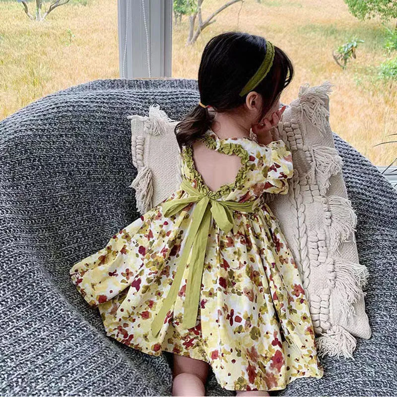 

Girls princess dress summer dress 2022 new children's Korean version of the backless love floral skirt Western style baby dress