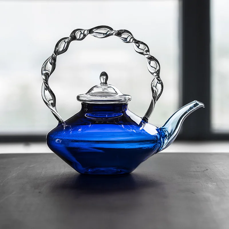 

Blue Twisted Glass Teapot Heat-resistant Tea Kettle Glass Pot Kung Fu Tea Set Household Klein Blue Tea Maker 700ML Kettle Gift