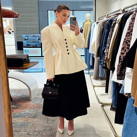 Женские пиджаки Chin.Sweety из саржевого плетения