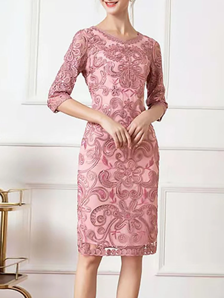 

Designer Fashion Autumn Winter Vintage Midi Mother Dress Women Red Pink Luxury Sequins Embroidery High Quality Fashion Party