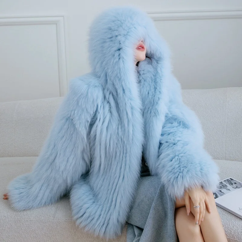 Рисунок 2 - Женское плотное теплое меховое пальто