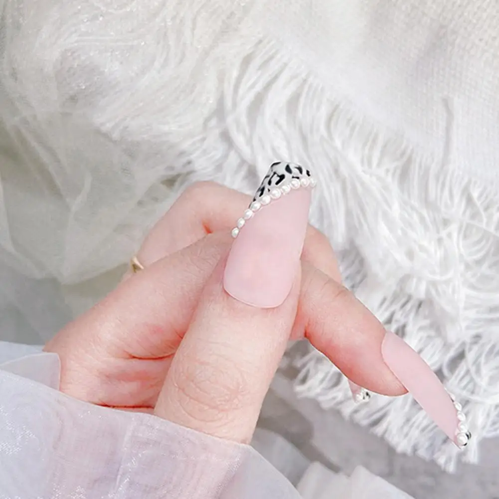 

200Pcs Stylish Lightweight Paste Easily Faux Pearls Manicure Accessories for Nail Art Faux Pearls Nail Art Faux Pearls