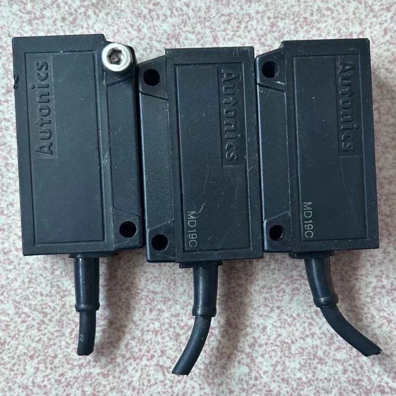 Подержанный фотоэлектрический сенсорный переключатель BM3M-TDT1 протестирован