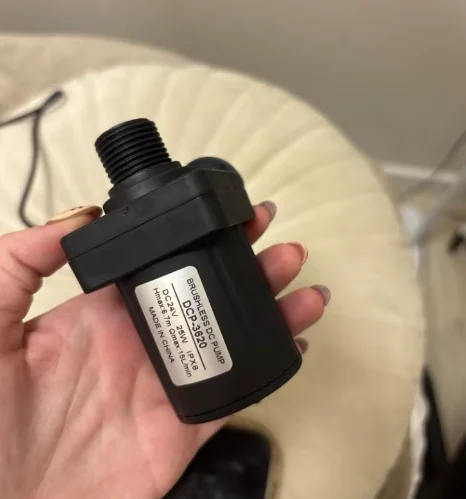 

Водяной насос для шампуня