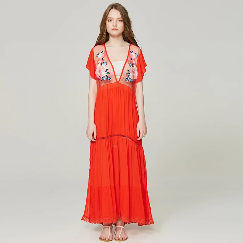 

Платье пляжное прозрачное с открытой спиной и вышивкой